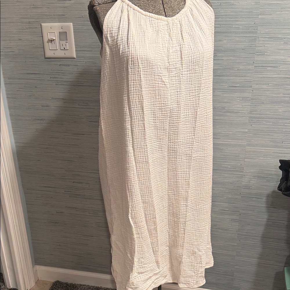 Kona Sol Cream Sleeveless Dress